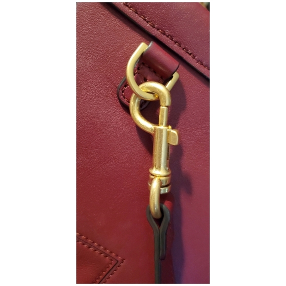 TORY BURCH New York Burgandy Leather Block-T Shoulder Crossbody Handbag - Picture 13 of 16